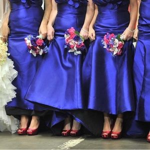 Lazaro Noir Formal Dress, Mermaid Cut, Size XL/16. Gorgeous purple/blue color!